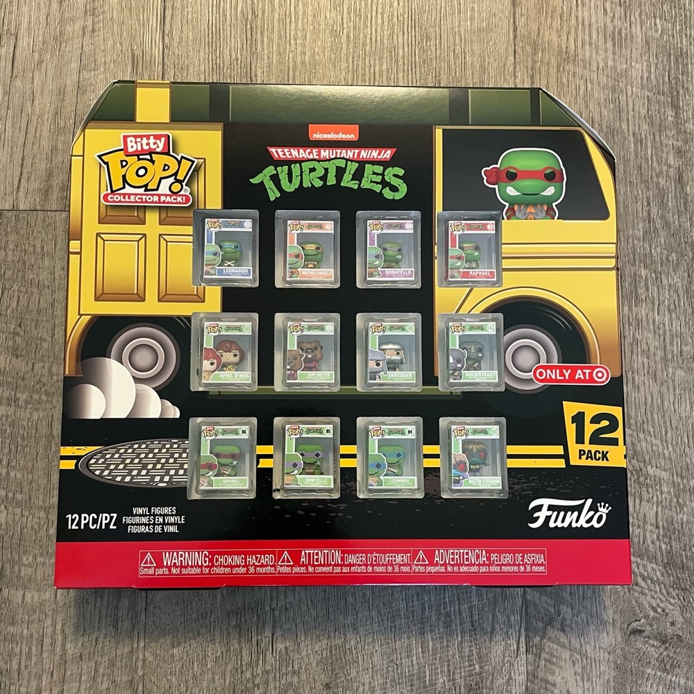 Funko Bitty Pop! TMNT Collector Pack with Yellow and Red Accents turtle 12 pack